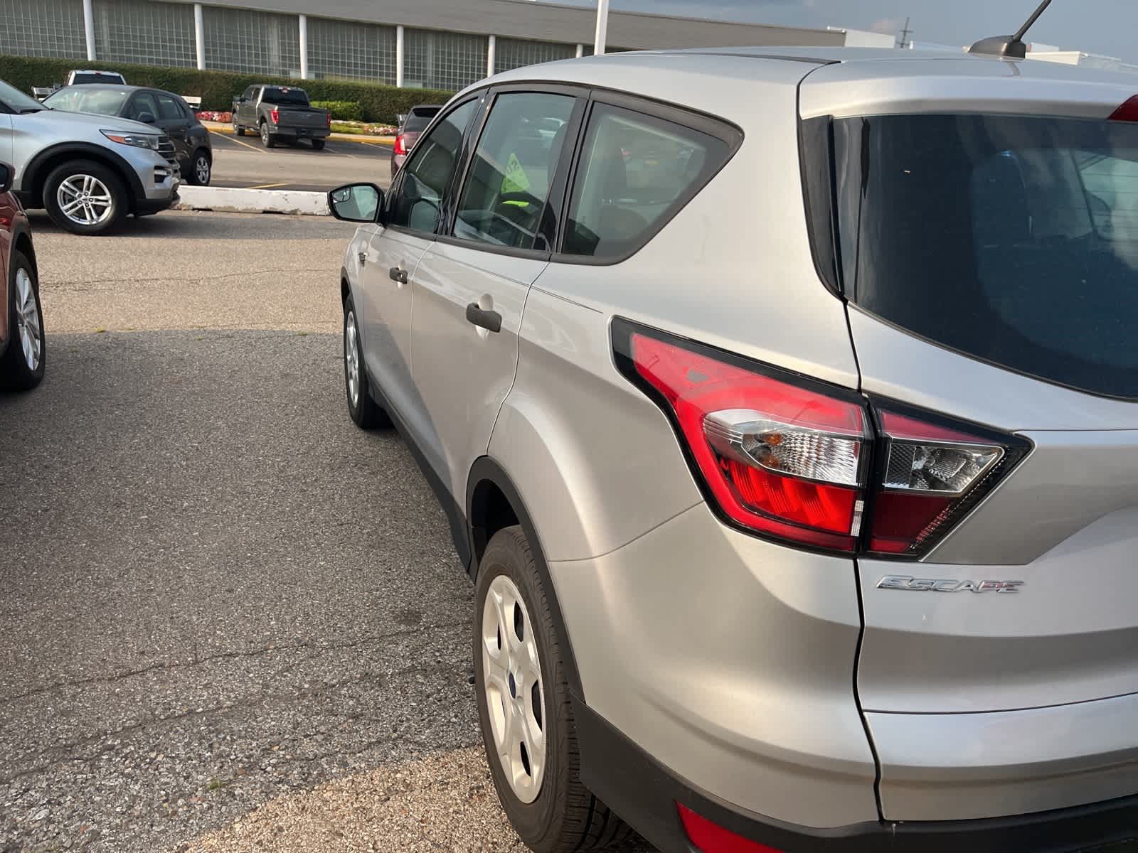 Thumbnail: 2017 Ford Escape - 11