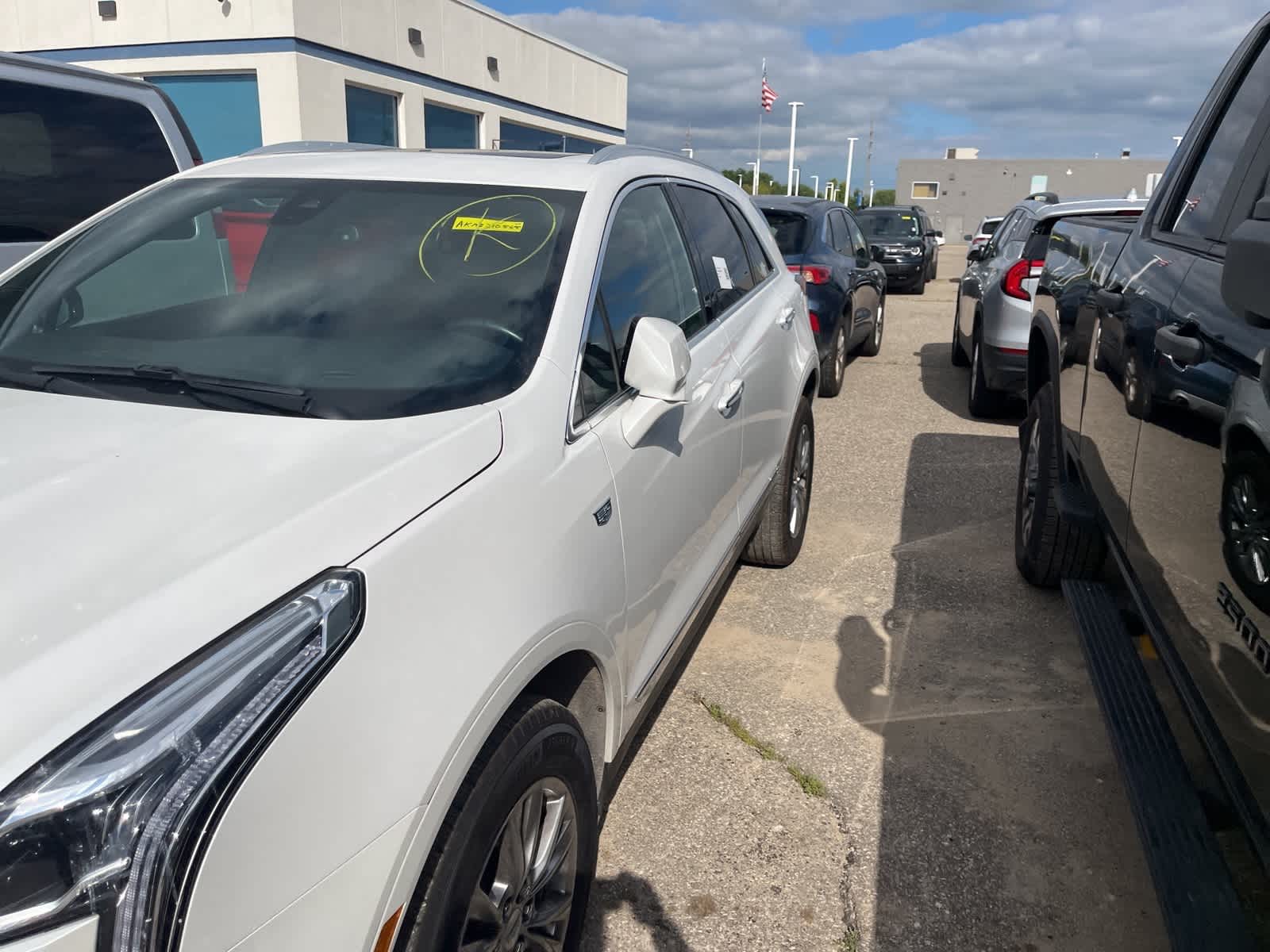 Thumbnail: 2021 Cadillac XT5 - 5