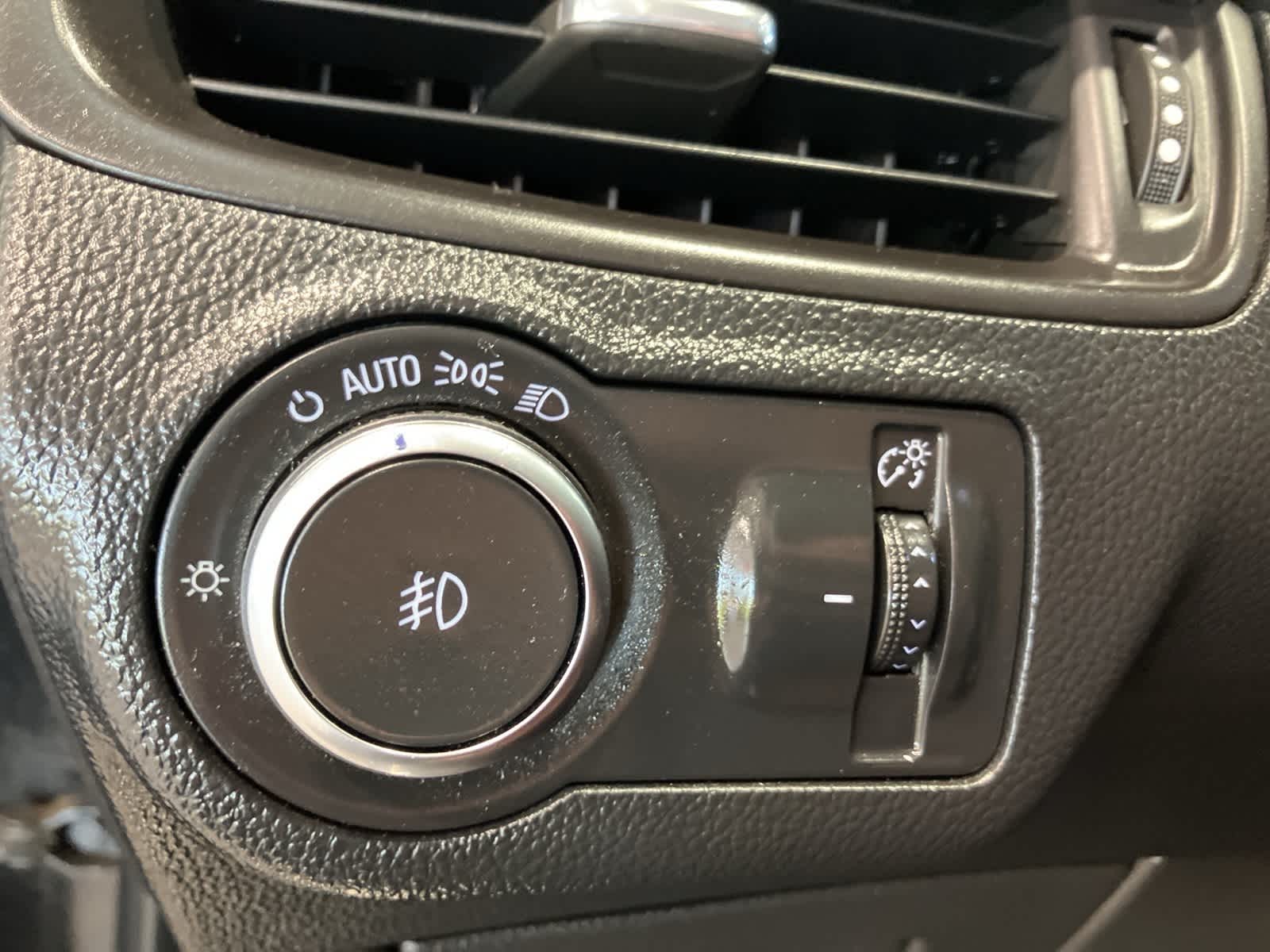 Thumbnail: 2018 Buick Envision - 18