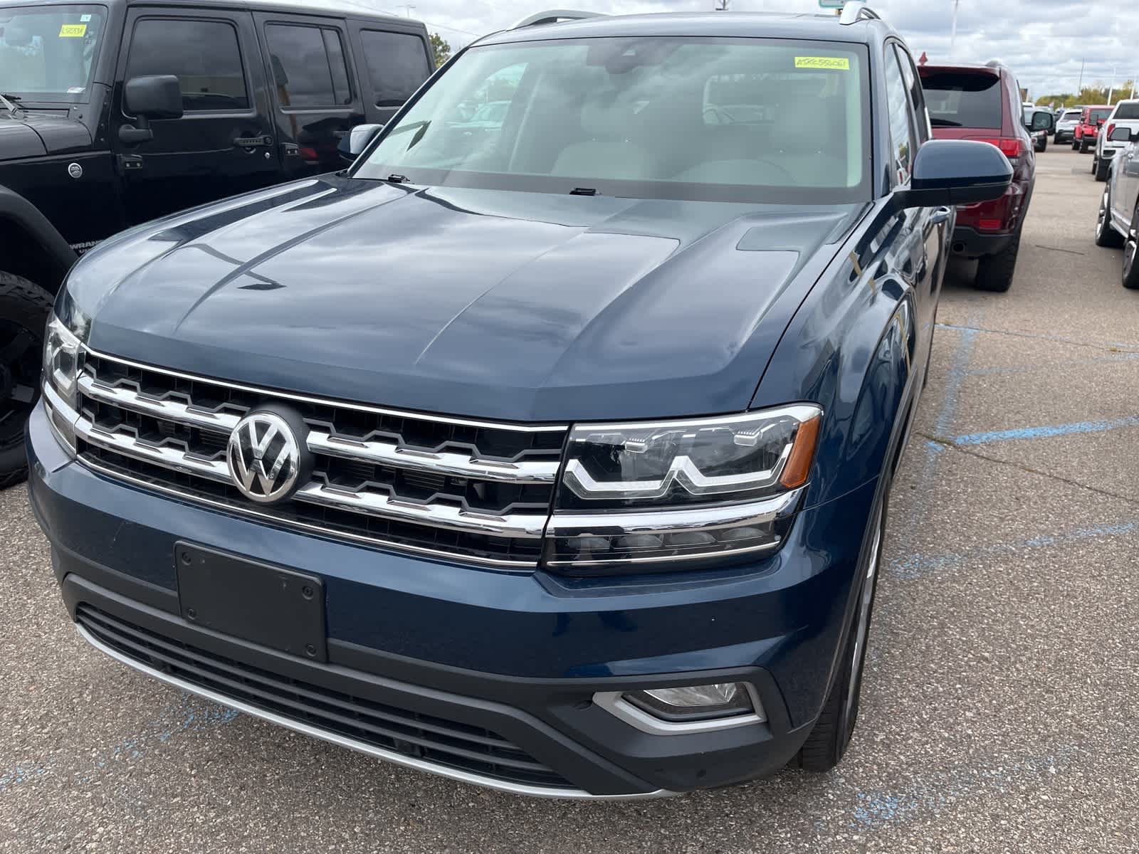Thumbnail: 2019 Volkswagen Atlas - 3