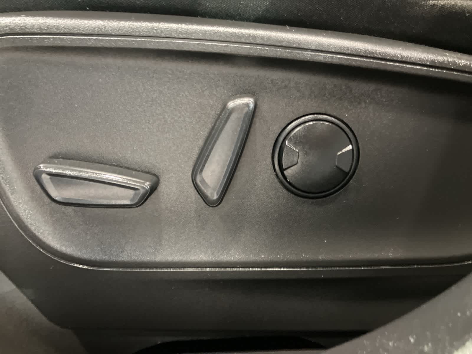 Thumbnail: 2023 Ford Escape - 13