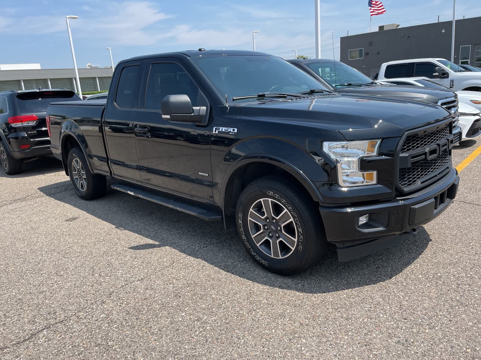 2017 Ford F-150 XLT 17
