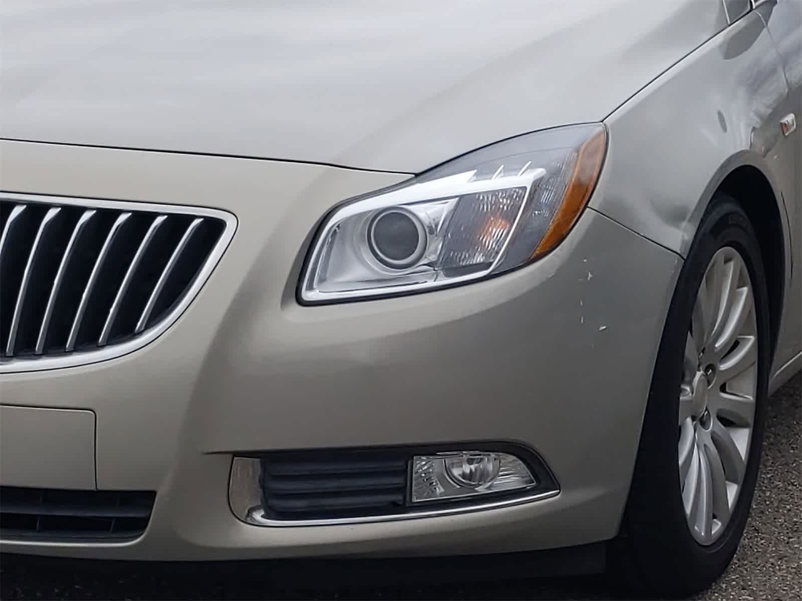 2011 Buick Regal CXL Turbo 11