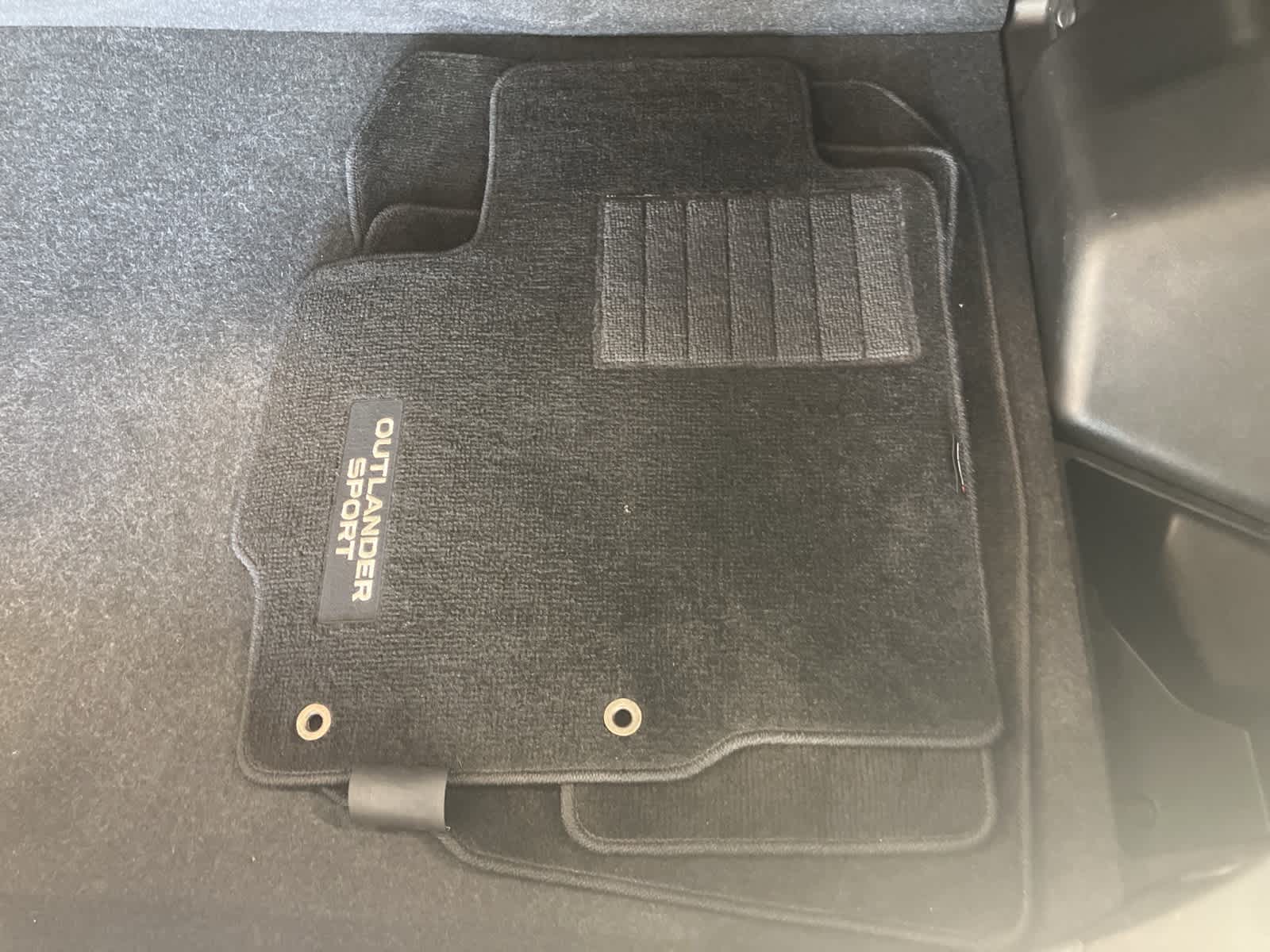 Thumbnail: 2025 Mitsubishi Outlander Sport - 26