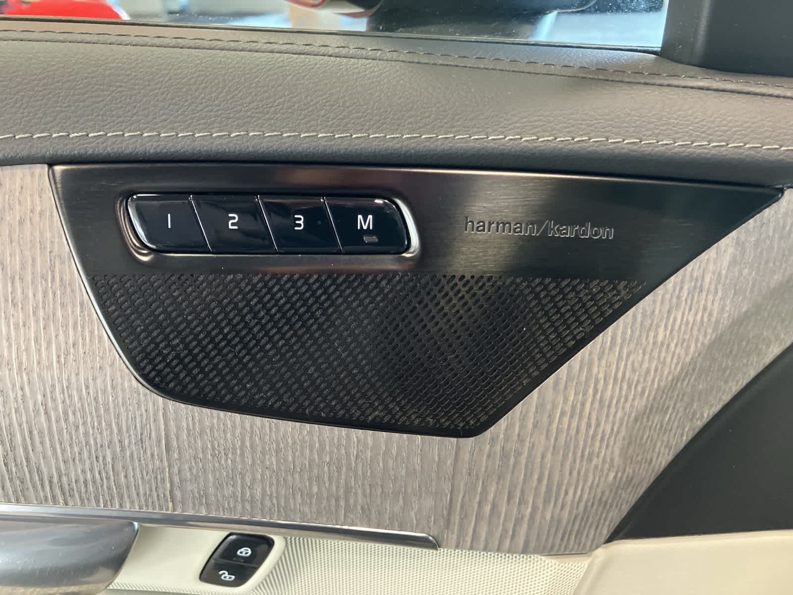 Thumbnail: 2022 Volvo XC90 - 14