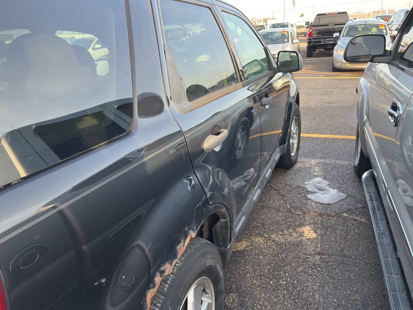 Thumbnail: 2011 Ford Escape - 15