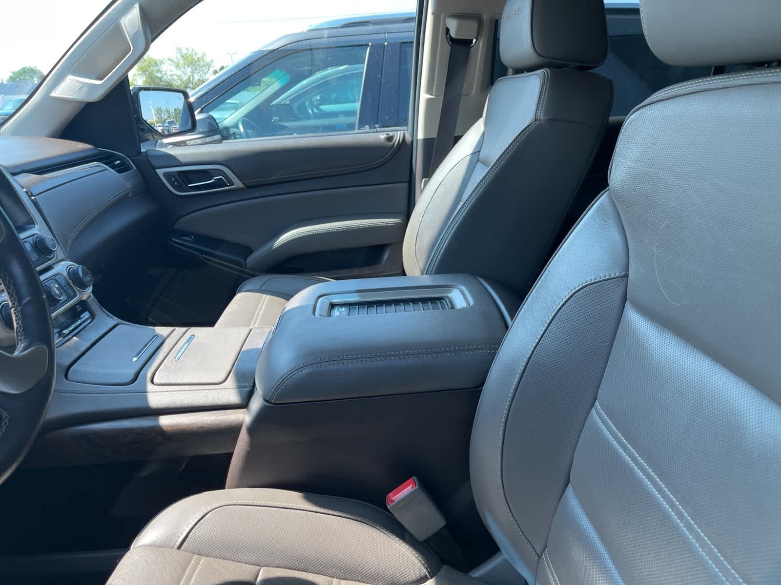 Thumbnail: 2018 GMC Yukon XL - 22