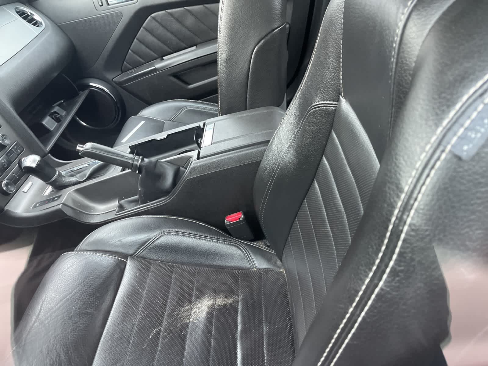 Thumbnail: 2010 Ford Mustang - 25