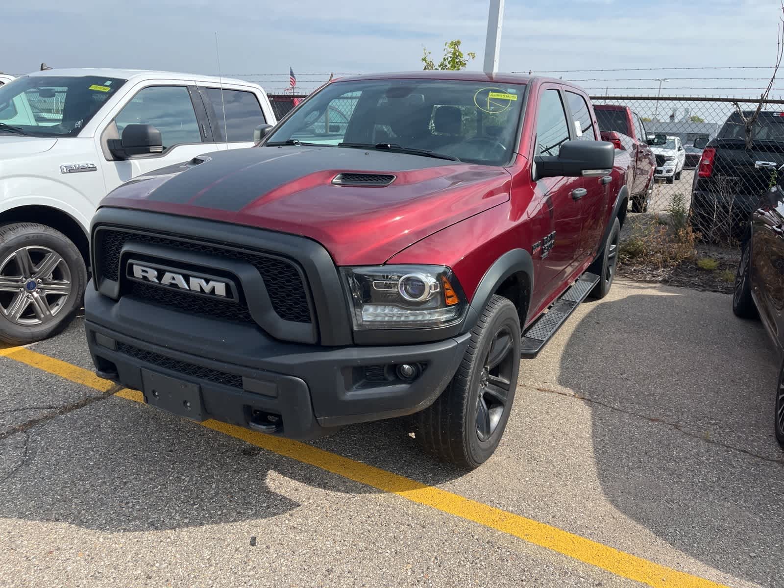 Thumbnail: 2021 RAM 1500 Classic - 4