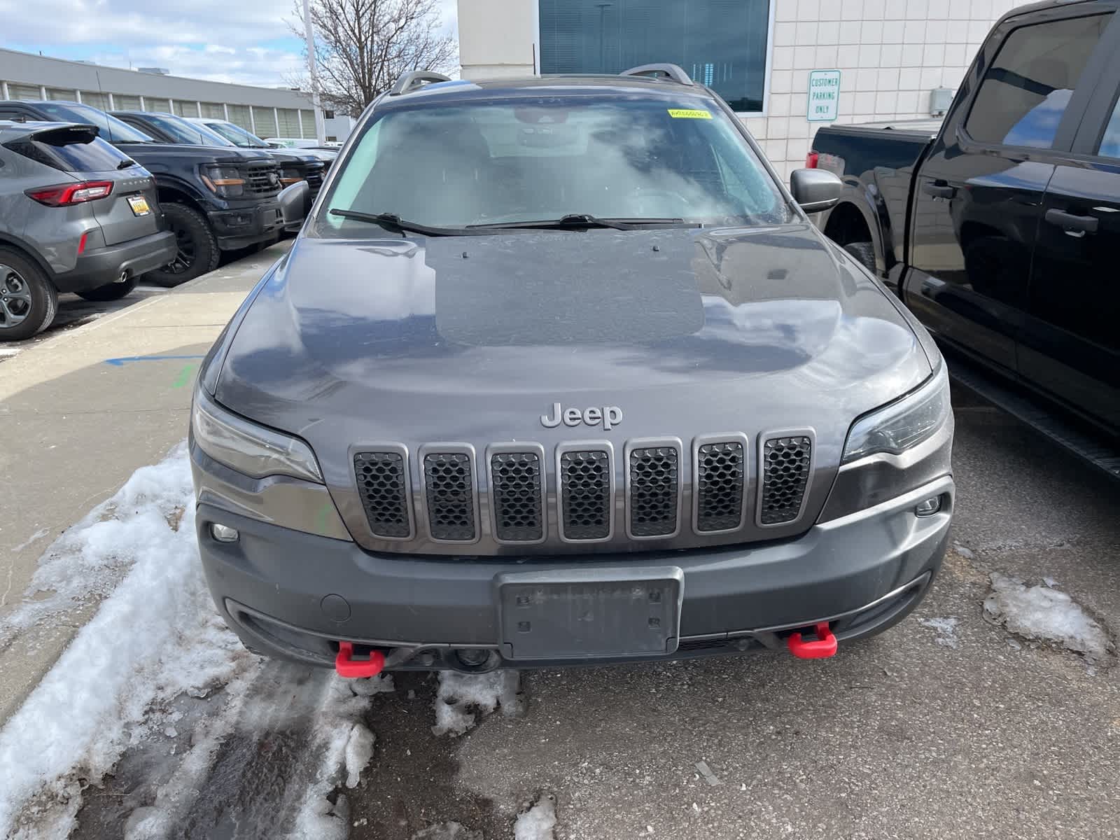 Thumbnail: 2020 Jeep Cherokee - 26