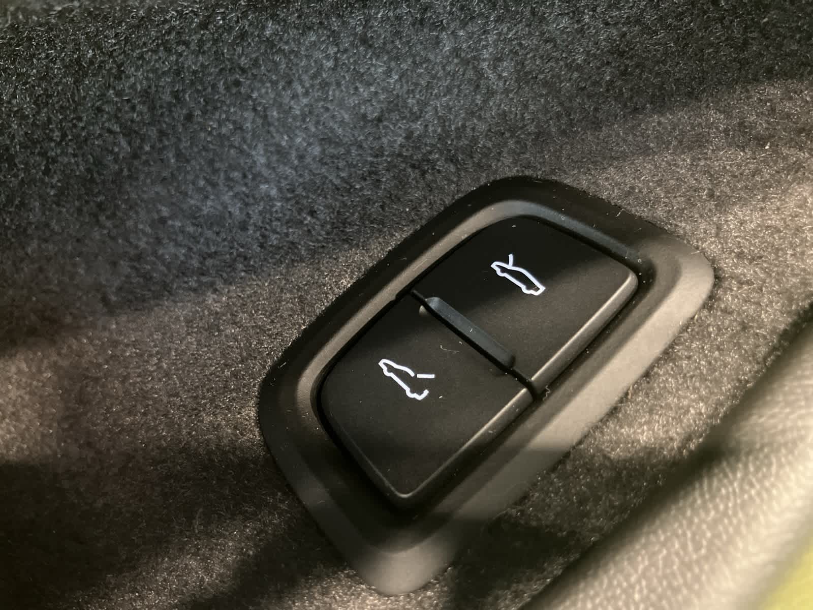 Thumbnail: 2020 Chevrolet Corvette - 12