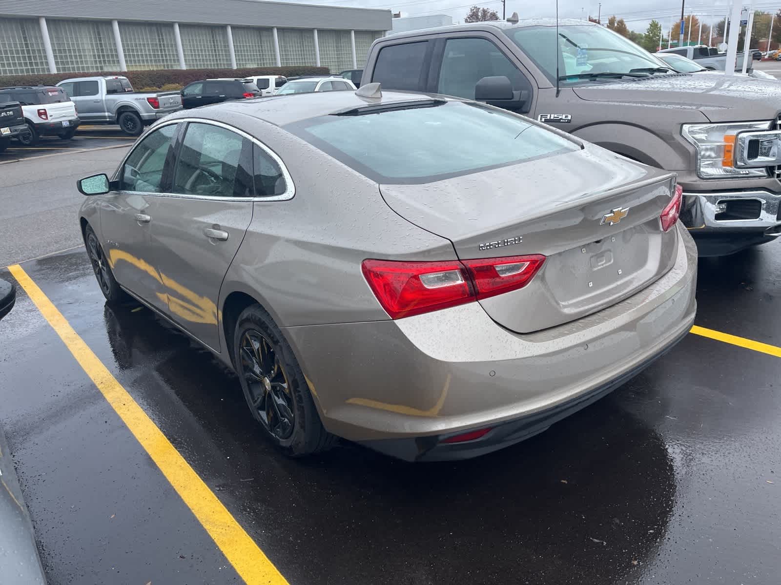 Thumbnail: 2024 Chevrolet Malibu - 8