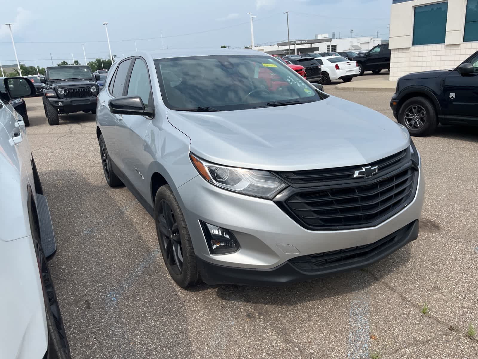 Thumbnail: 2021 Chevrolet Equinox - 18