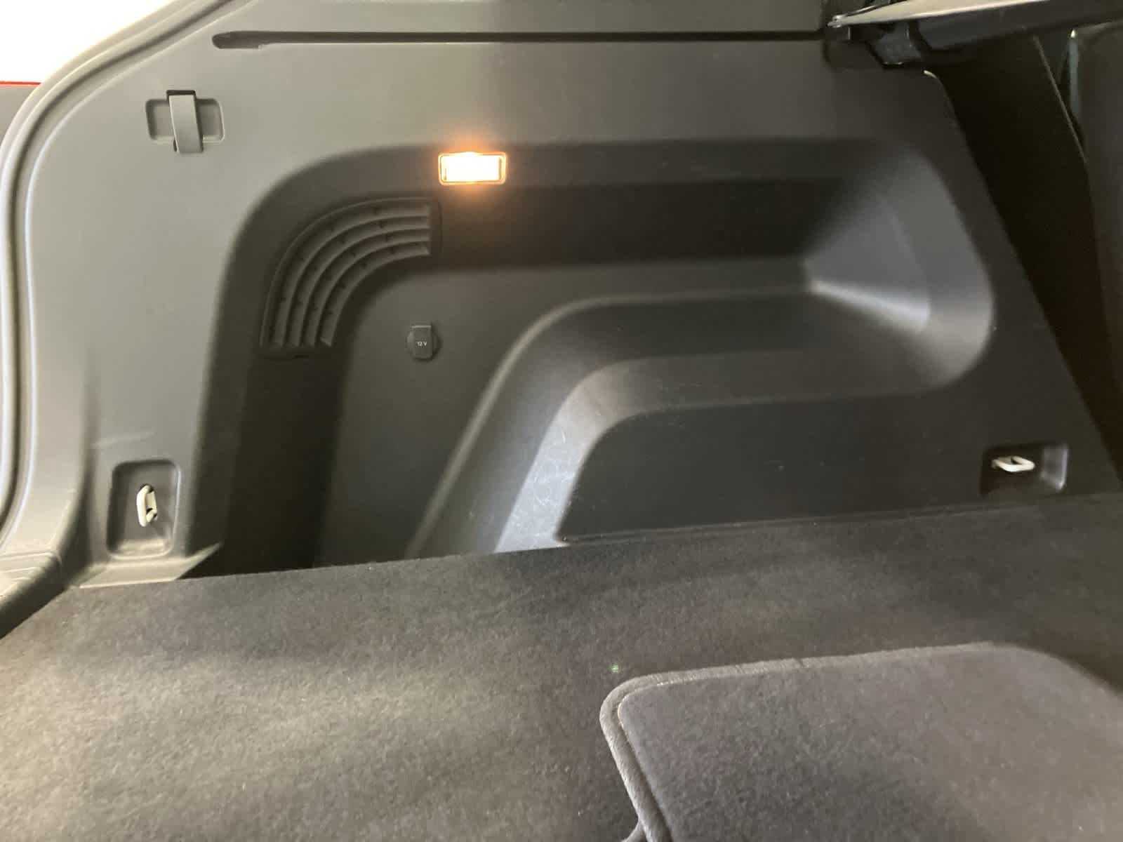 Thumbnail: 2023 Volkswagen Atlas - 36