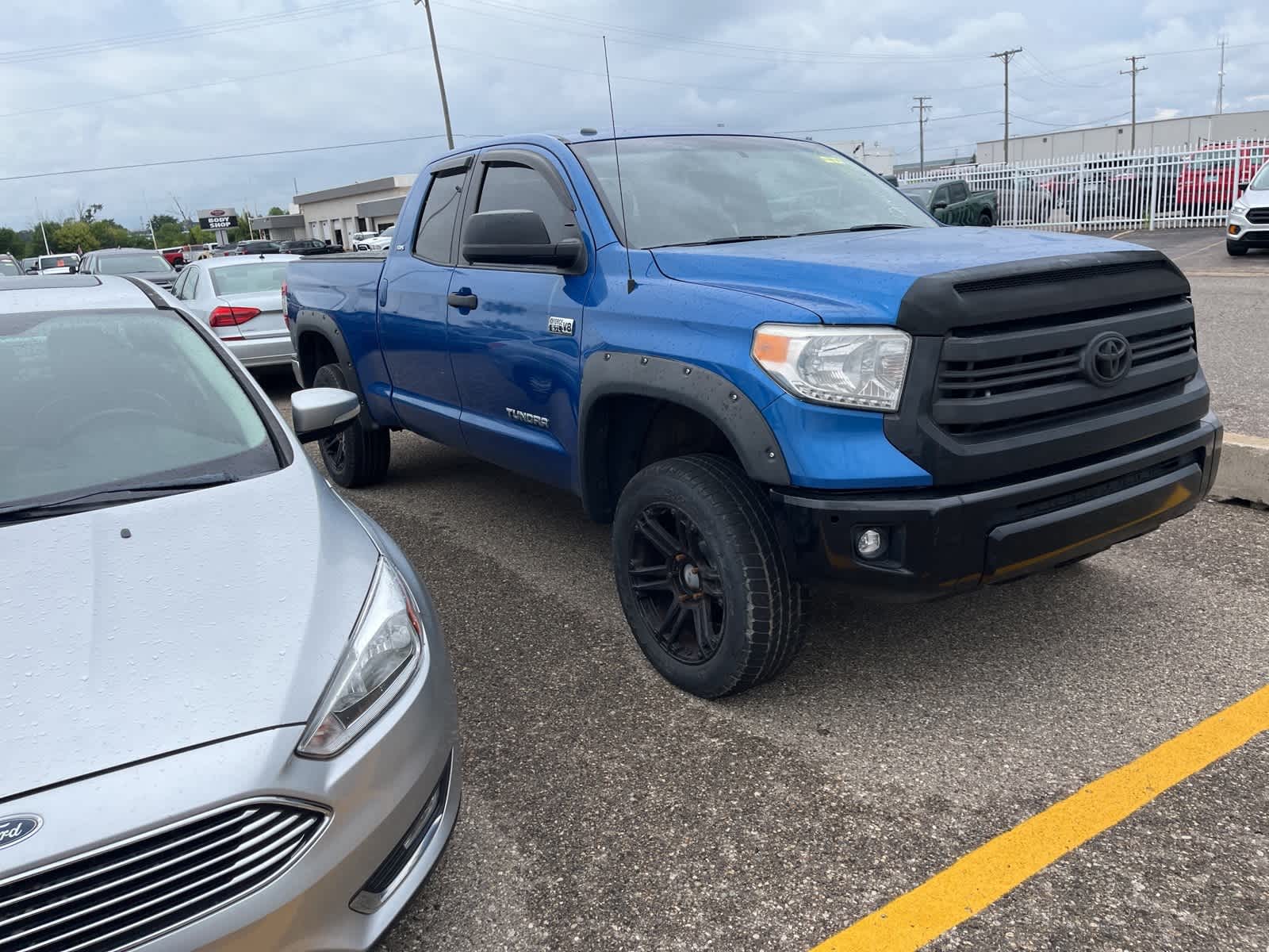 Thumbnail: 2016 Toyota Tundra - 19