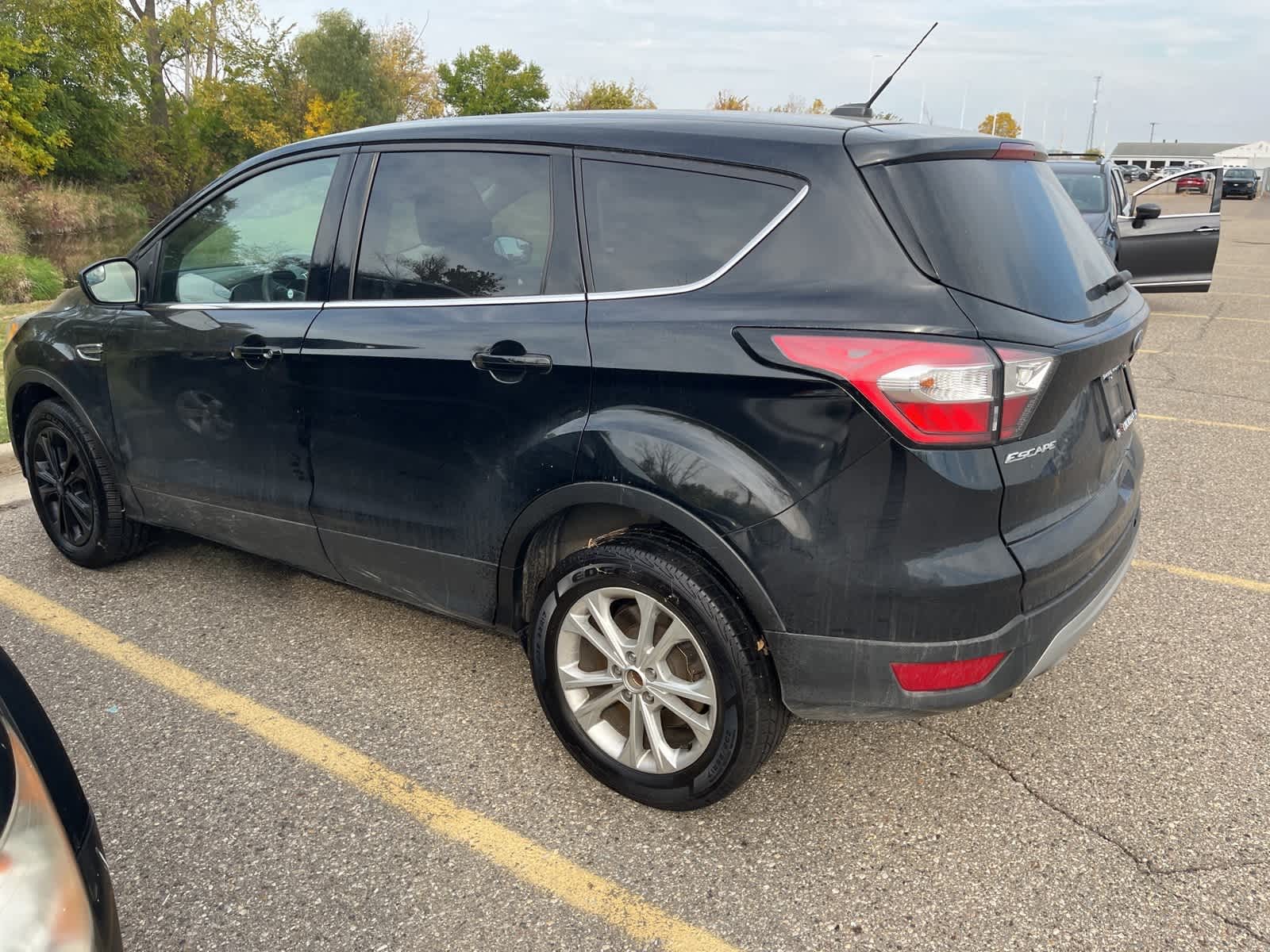 Thumbnail: 2017 Ford Escape - 7