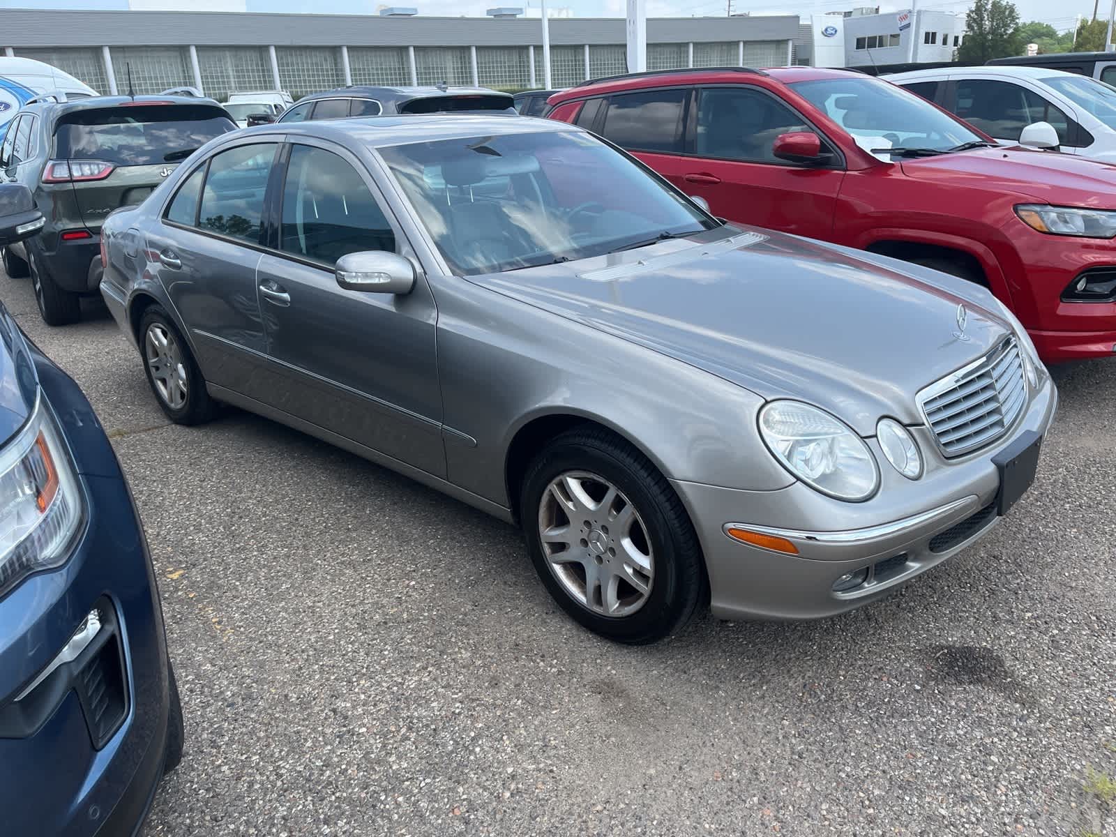 Thumbnail: 2005 Mercedes-Benz E-Class - 17