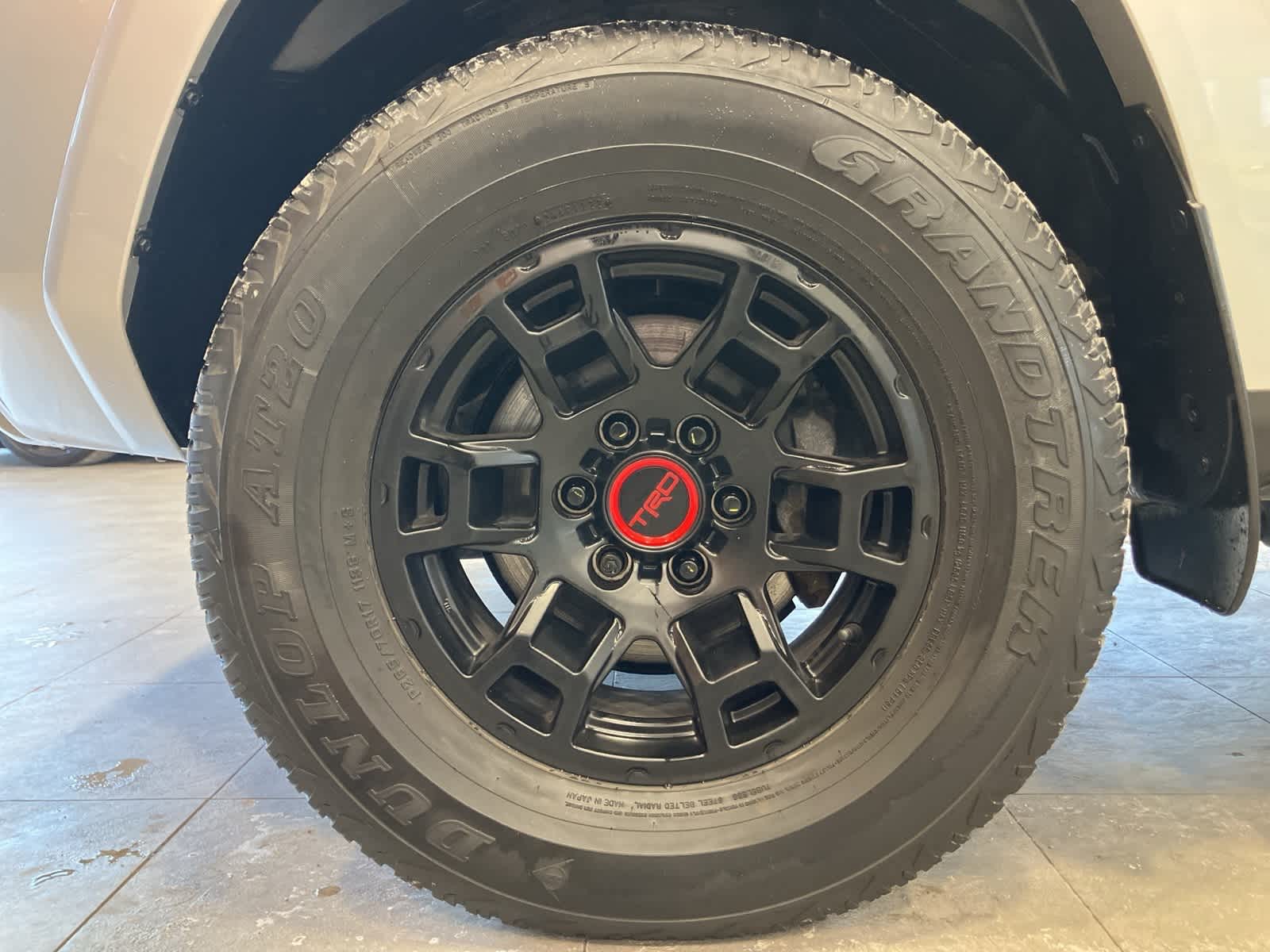 Thumbnail: 2022 Toyota 4Runner - 9