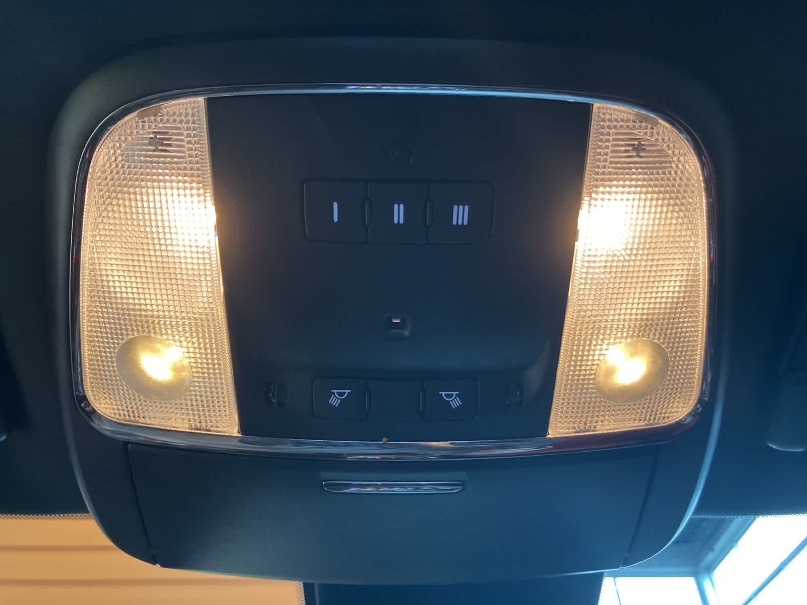 Thumbnail: 2022 Dodge Charger - 23