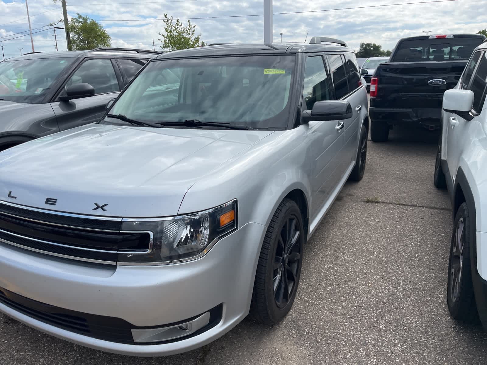 Thumbnail: 2019 Ford Flex - 4