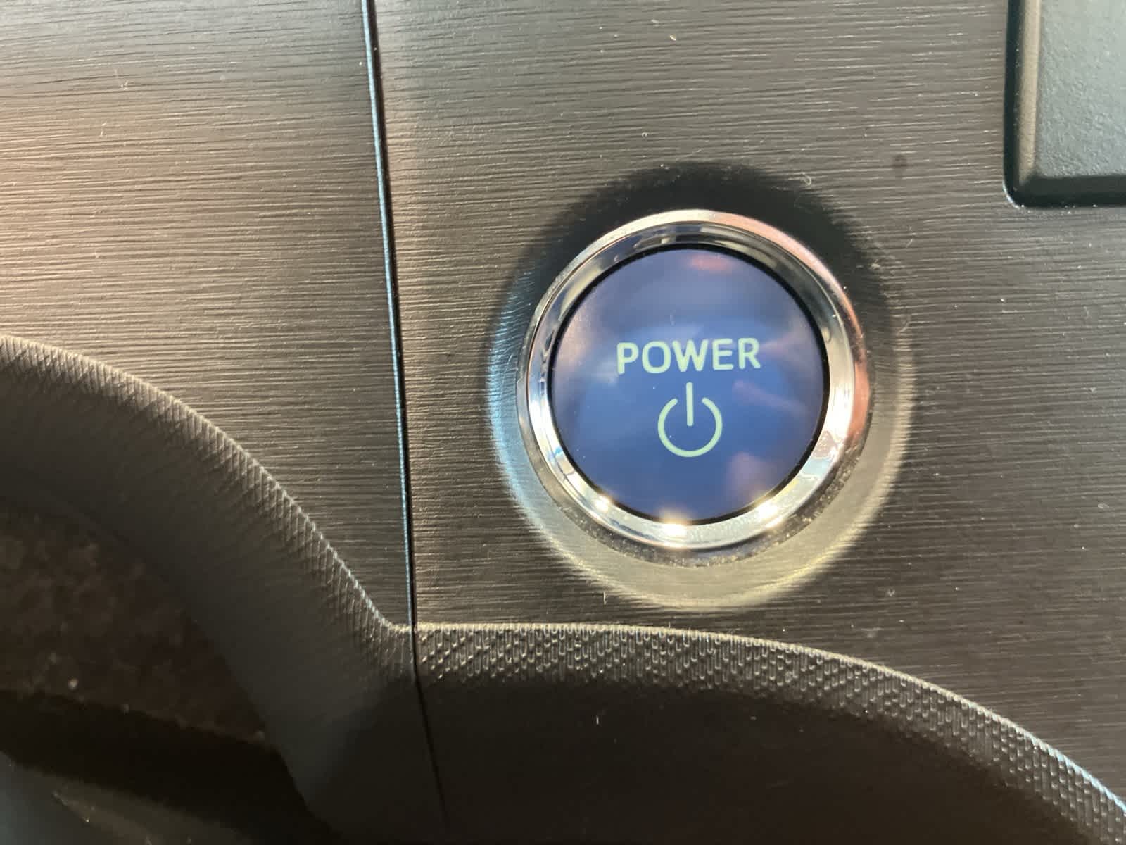 Thumbnail: 2012 Toyota Prius c - 18