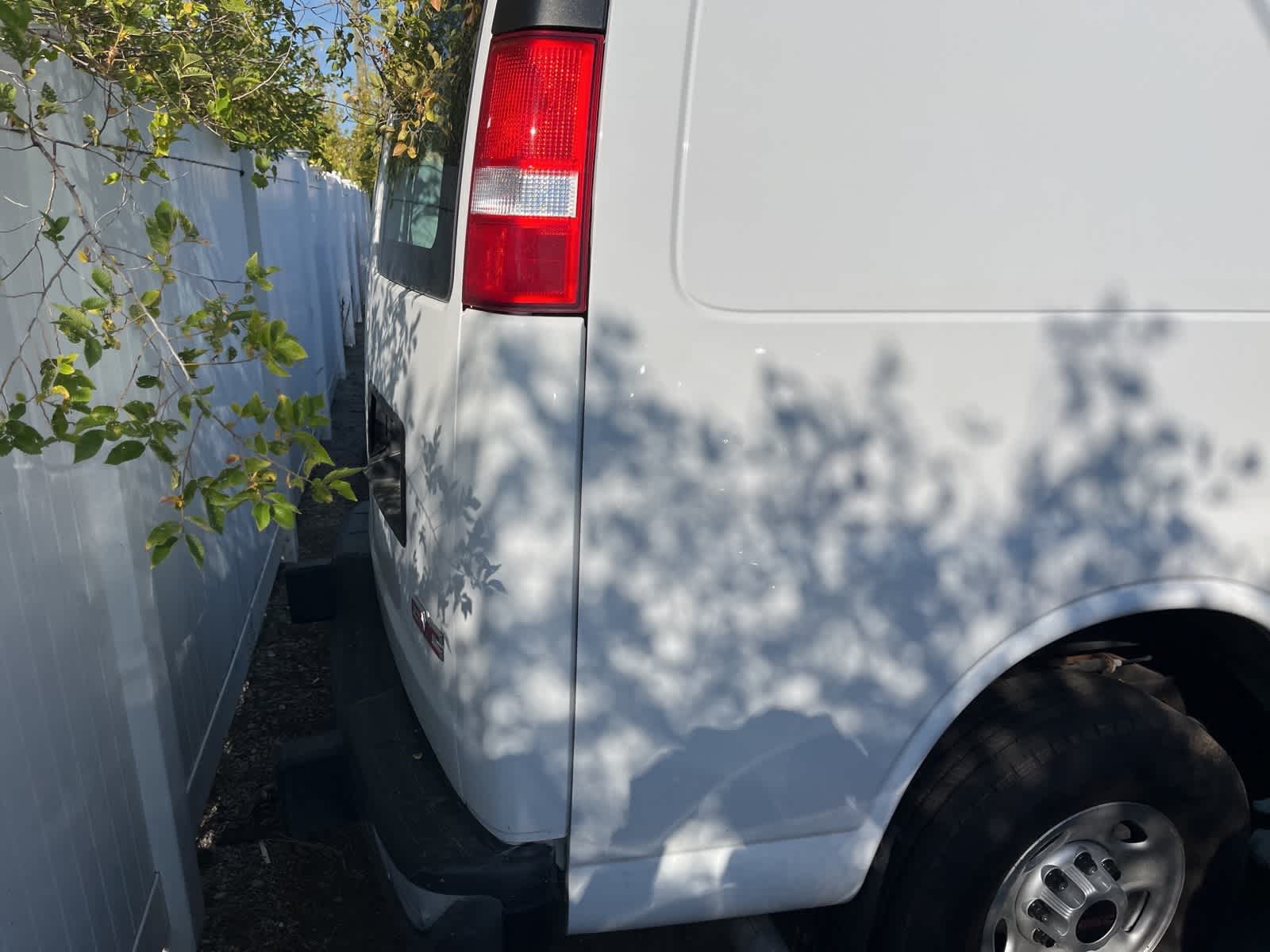 Thumbnail: 2023 GMC Savana - 12