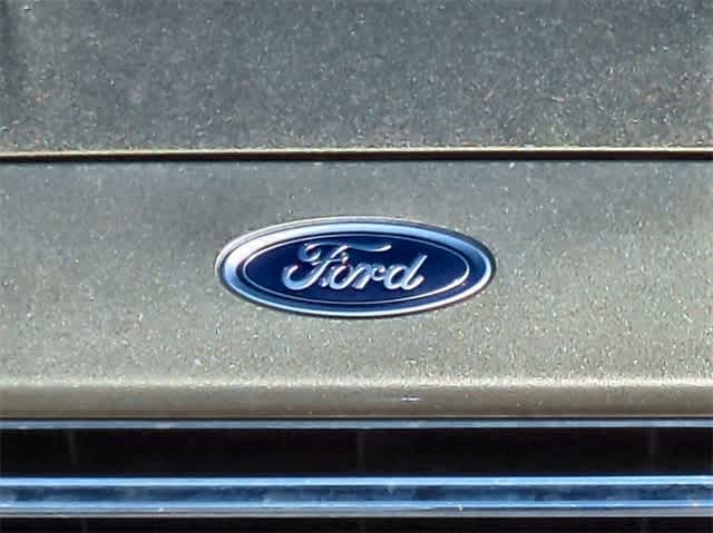 2013 Ford Fusion SE 11