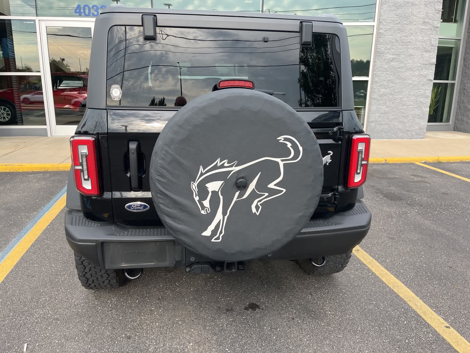 Thumbnail: 2022 Ford Bronco - 10