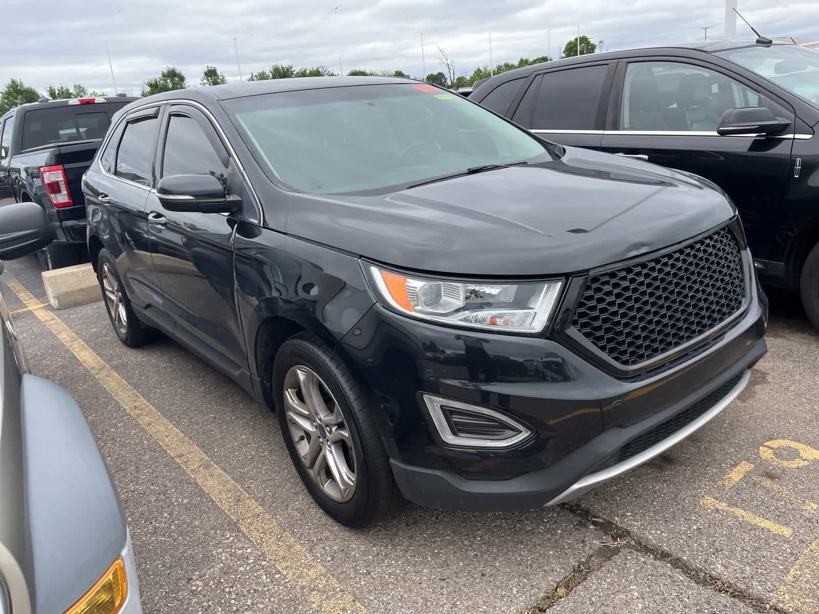 Thumbnail: 2015 Ford Edge - 18