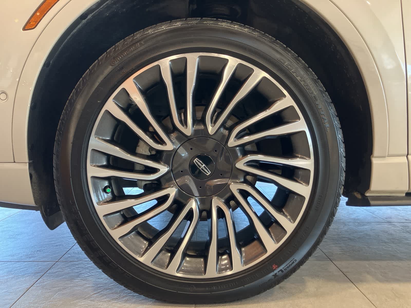 Thumbnail: 2022 Lincoln Corsair - 9