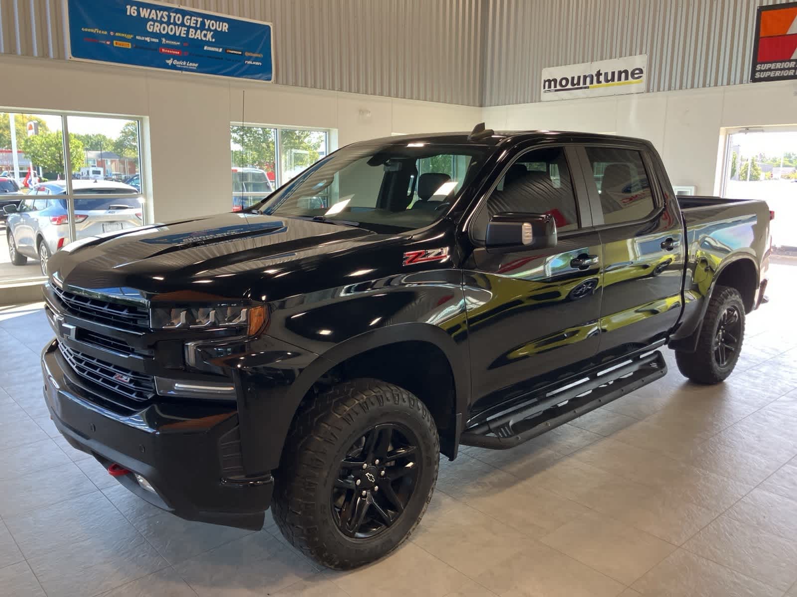Thumbnail: 2021 Chevrolet Silverado 1500 - 1