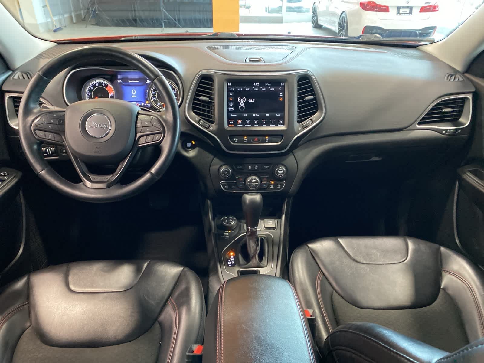 Thumbnail: 2021 Jeep Cherokee - 14