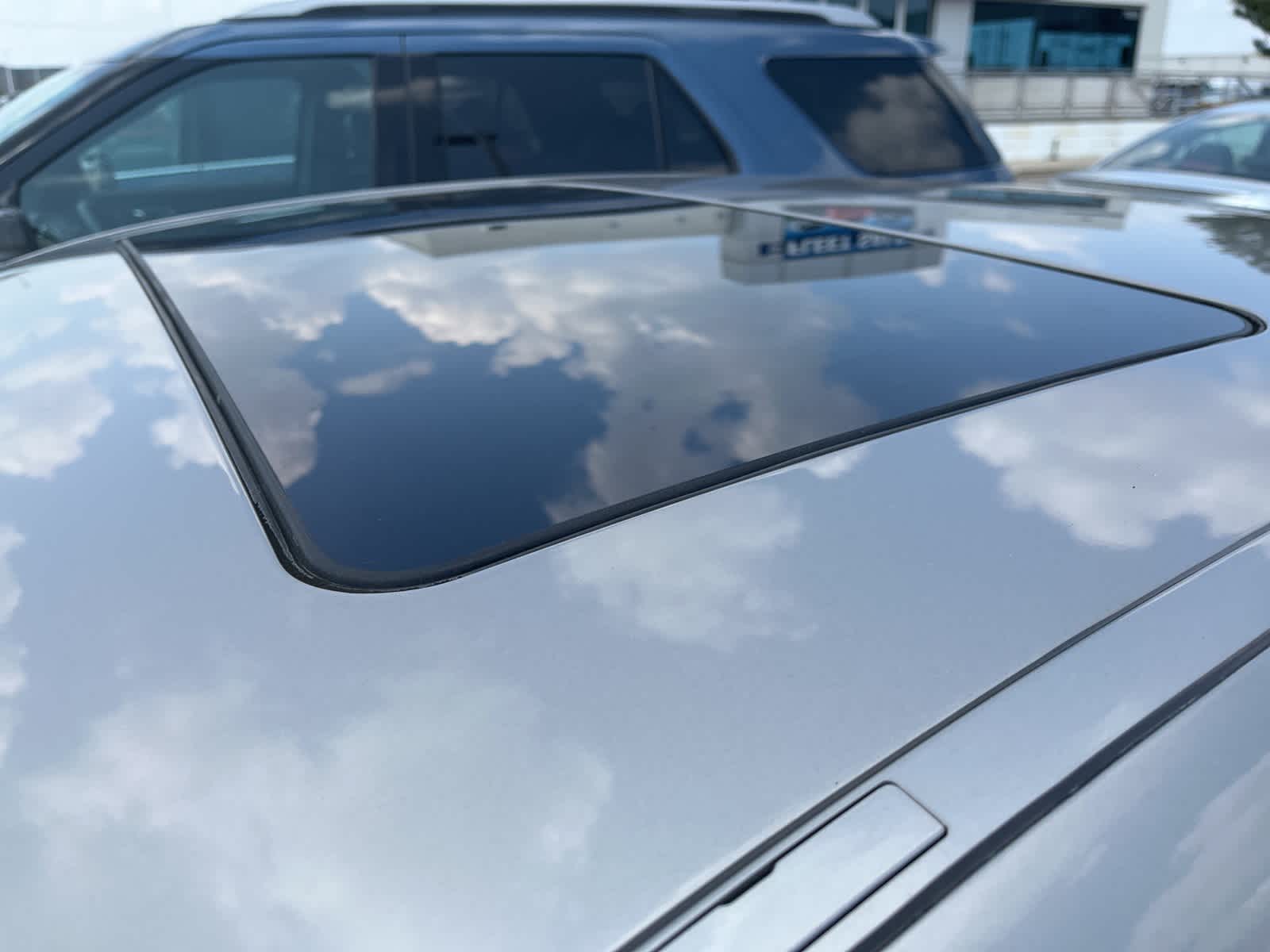 Thumbnail: 2005 Mercedes-Benz E-Class - 22