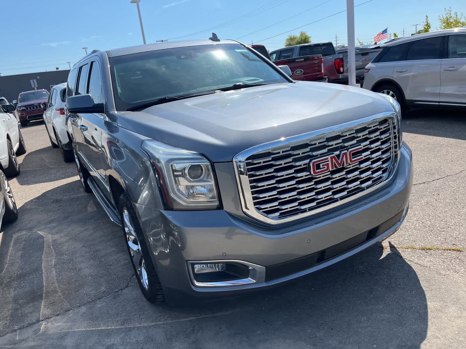 Thumbnail: 2018 GMC Yukon XL - 20