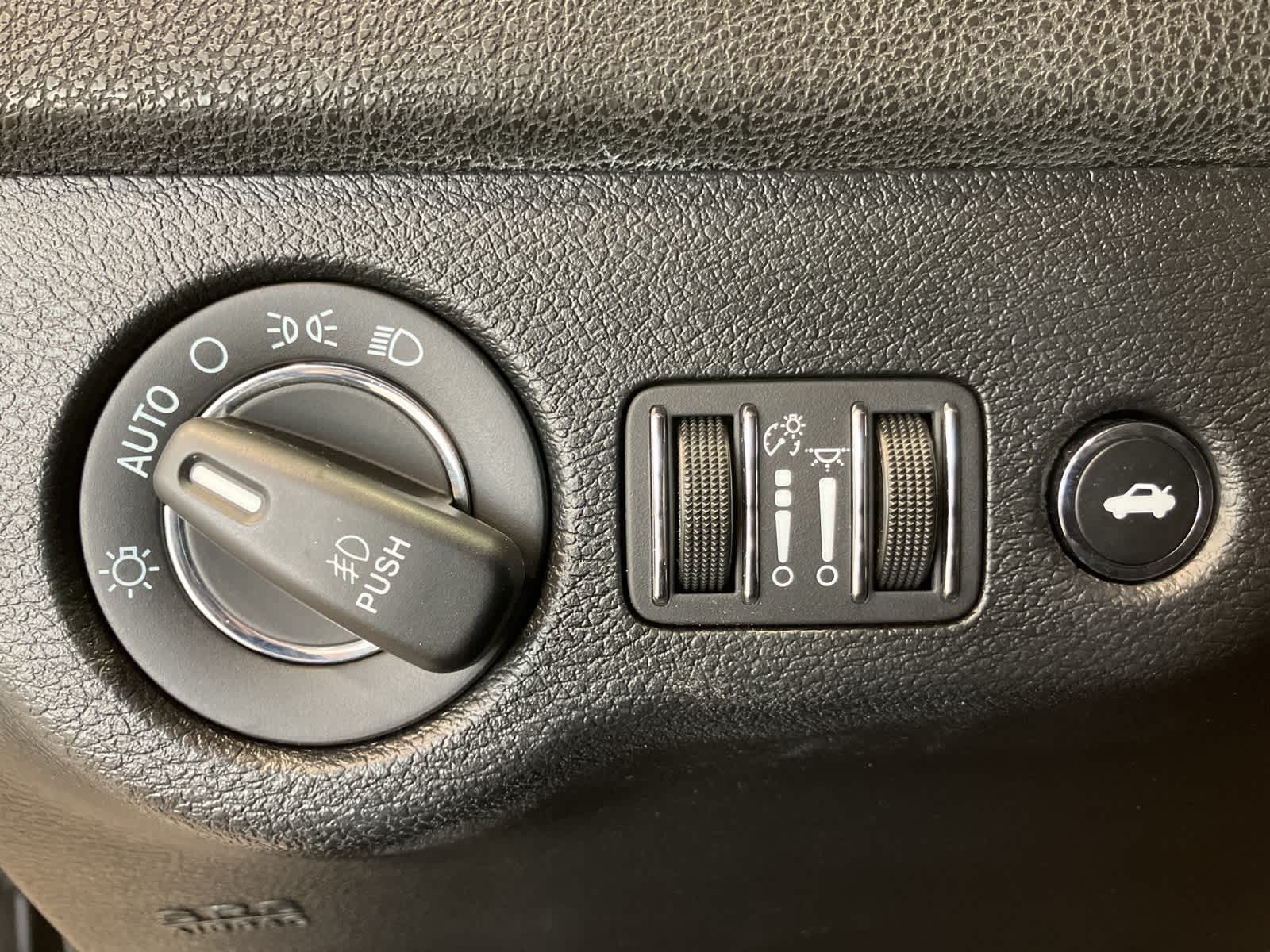 Thumbnail: 2017 Chrysler 300 - 14