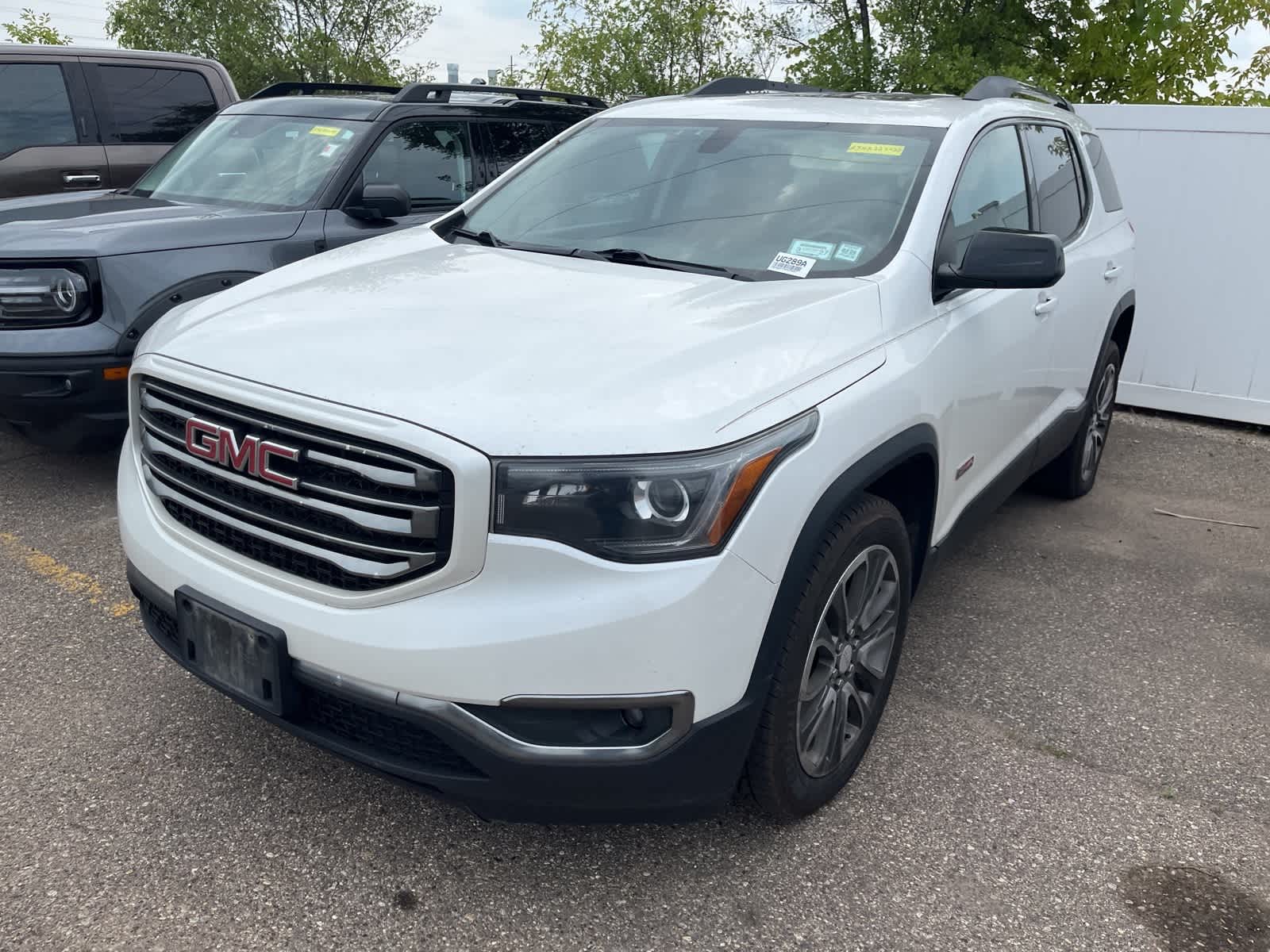 Thumbnail: 2017 GMC Acadia - 2