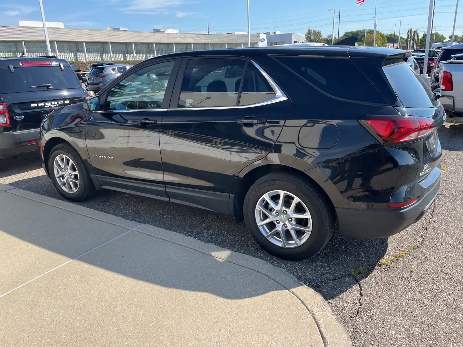 Thumbnail: 2022 Chevrolet Equinox - 6