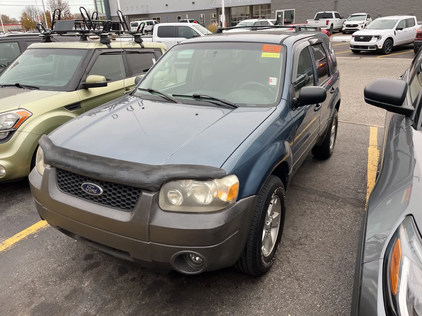 Thumbnail: 2005 Ford Escape - 2