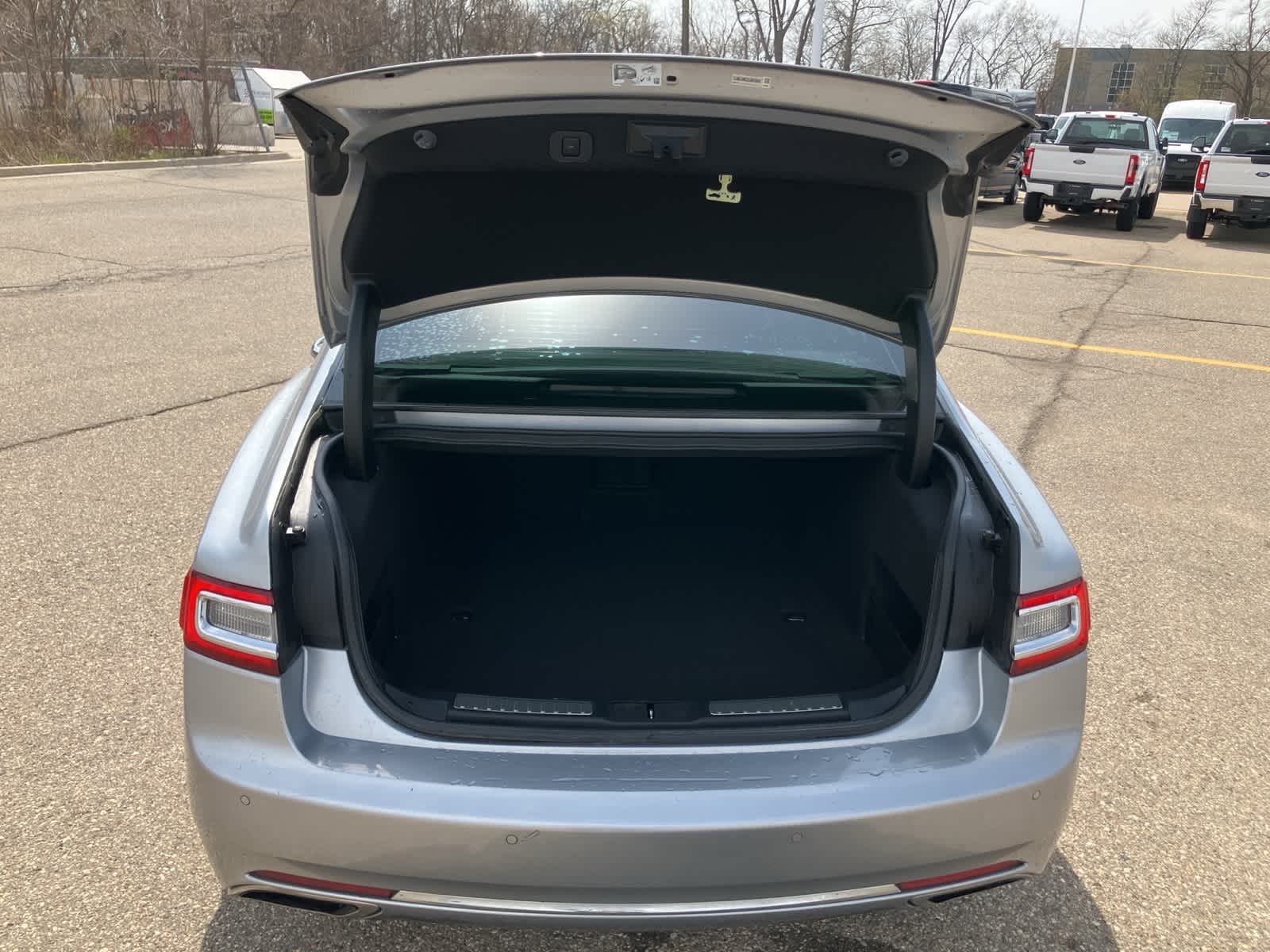 Thumbnail: 2020 Lincoln Continental - 23