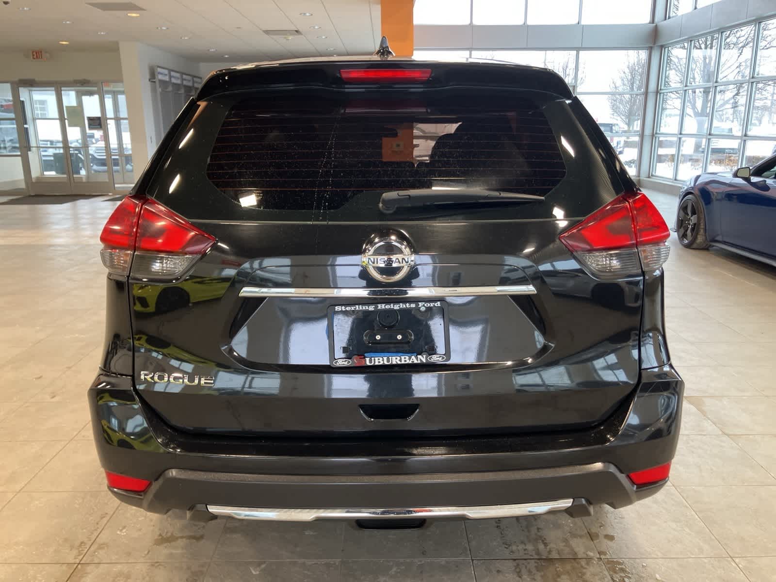 Thumbnail: 2017 Nissan Rogue - 6