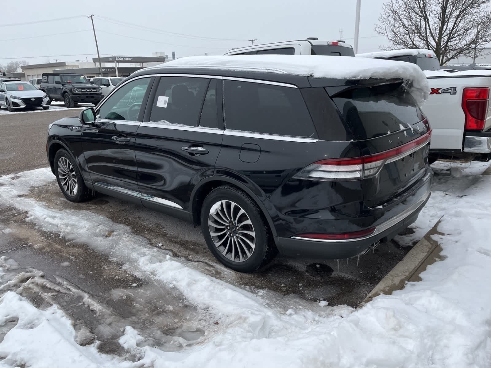 Thumbnail: 2020 Lincoln Aviator - 6