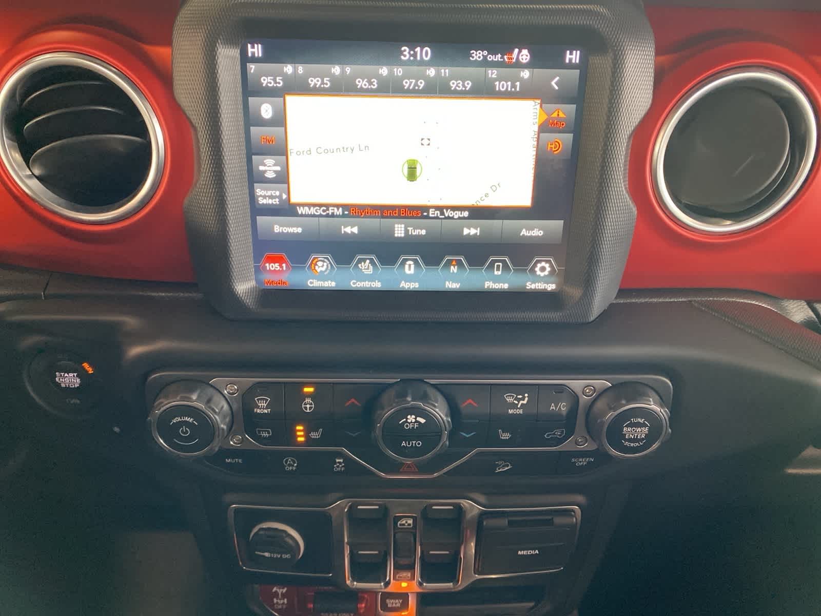 Thumbnail: 2020 Jeep Wrangler - 12