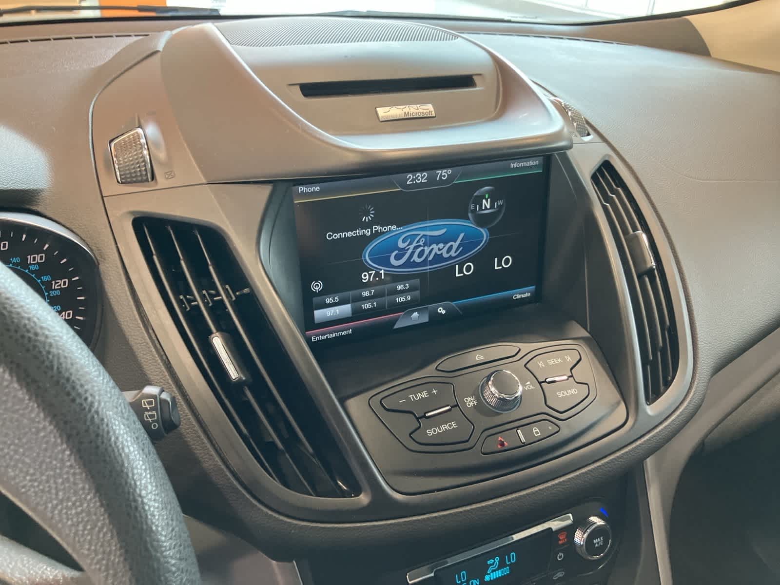 Thumbnail: 2014 Ford Escape - 18