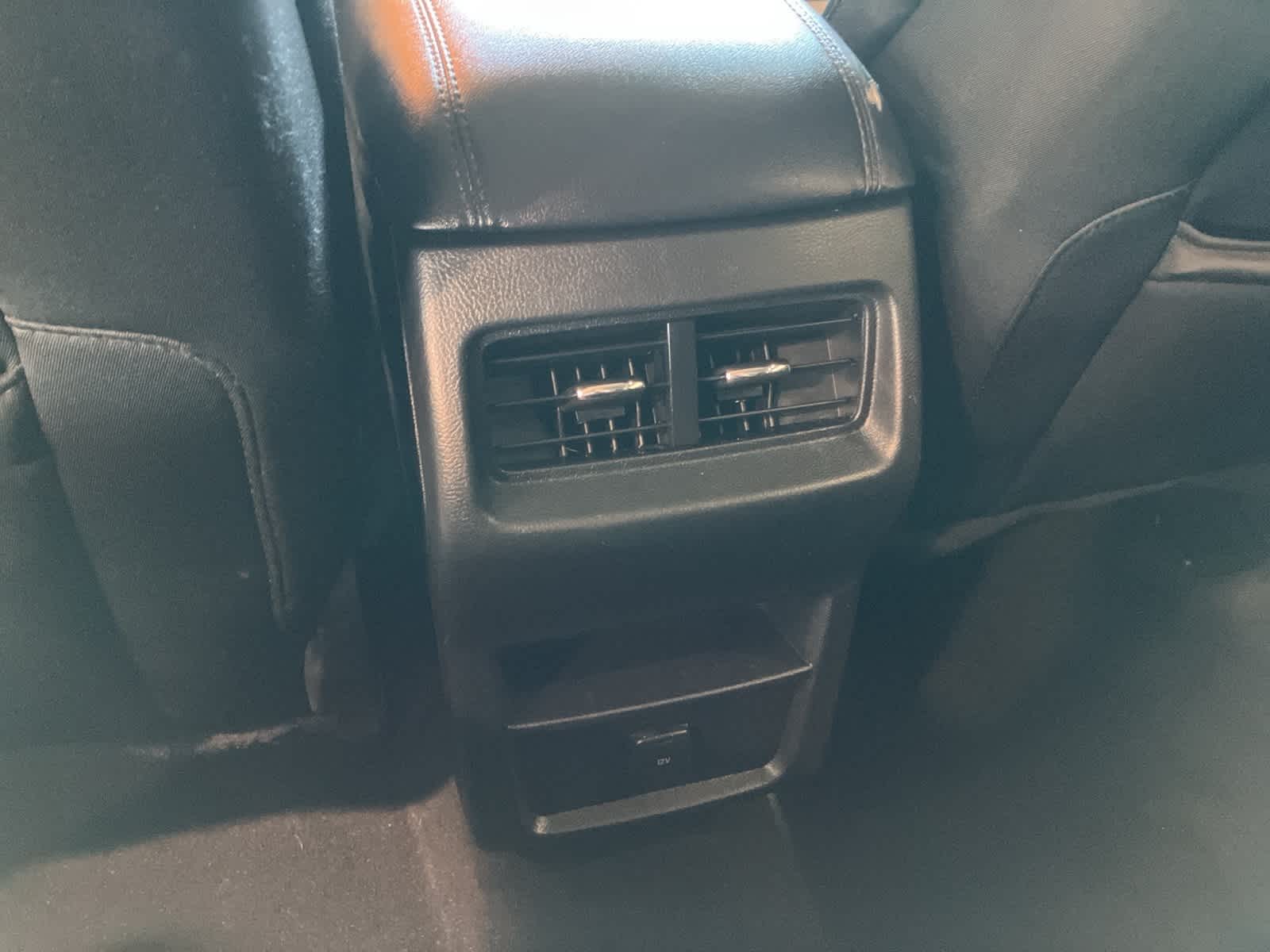 Thumbnail: 2019 Ford Edge - 22