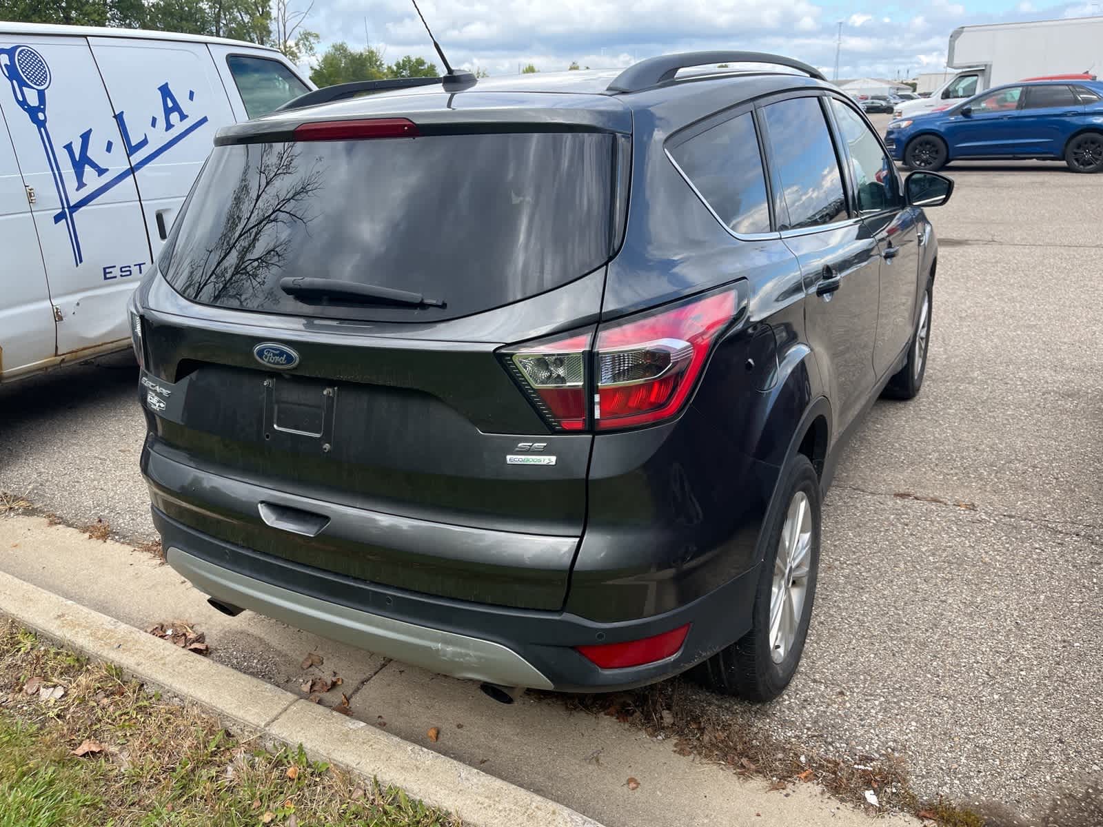 Thumbnail: 2017 Ford Escape - 12