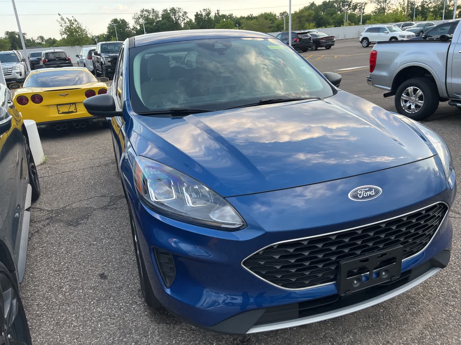 Thumbnail: 2022 Ford Escape - 22