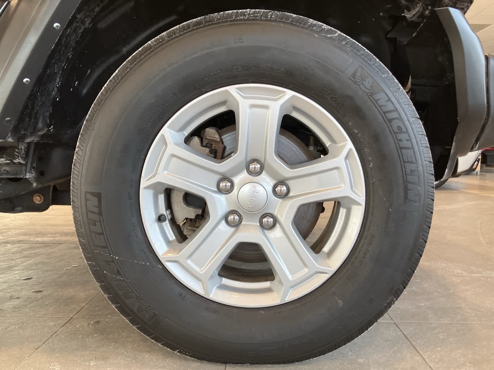 Thumbnail: 2022 Jeep Wrangler - 9