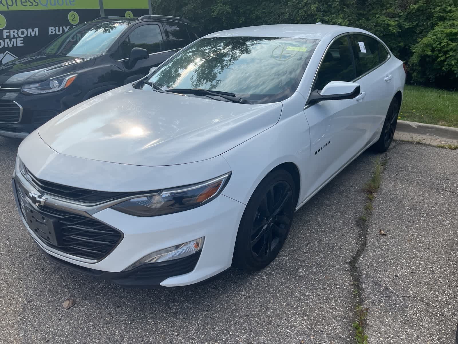 Thumbnail: 2023 Chevrolet Malibu - 4