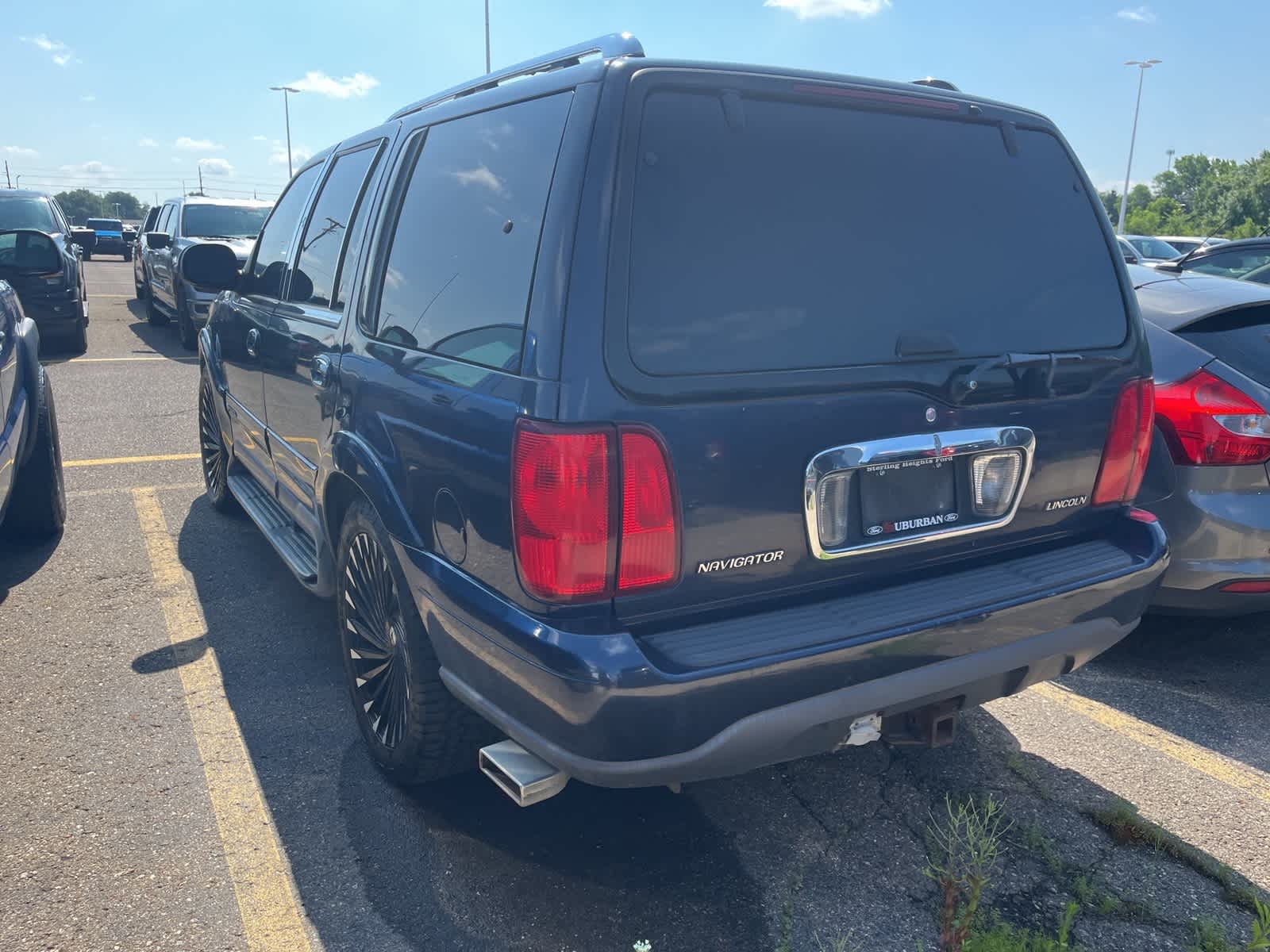 Thumbnail: 1998 Lincoln Navigator - 9