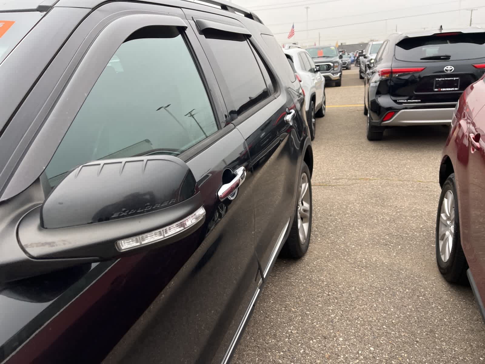 Thumbnail: 2014 Ford Explorer - 8